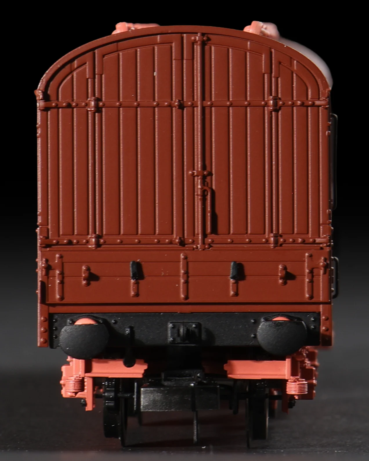 C2020 LMS 42ft GUV Parcels Van LMS Lined Crimson 37714 - Image 10