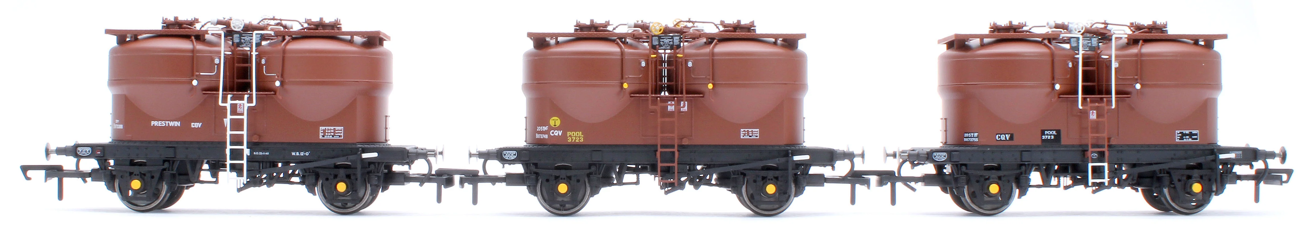 C3042B Set of 3 Prestwin Silo Wagons in BR Bauxite - TOPS - Image 2