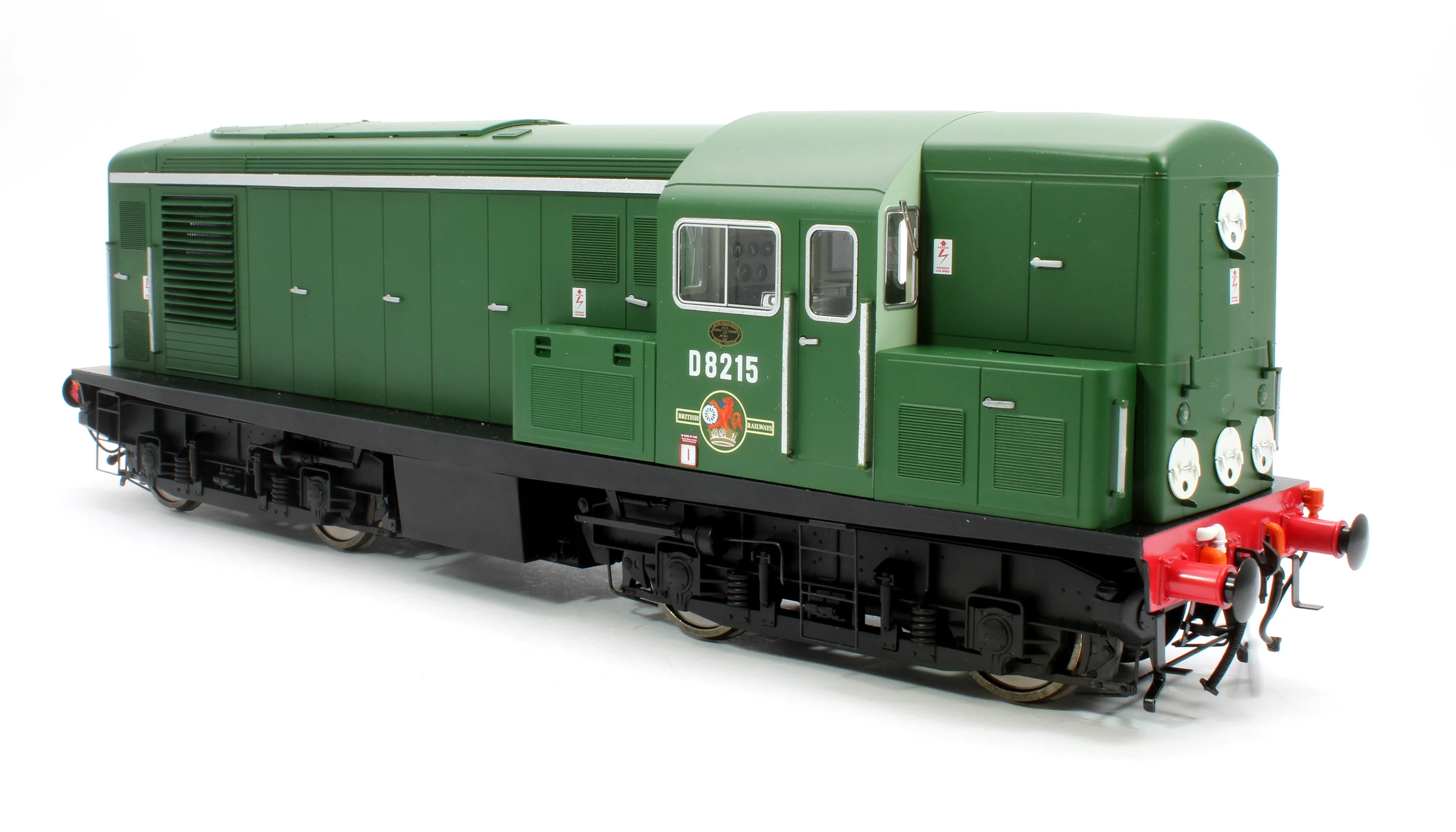 Class 15 D8215 BR Green (Late Crest) Diesel Locomotive - Image 3