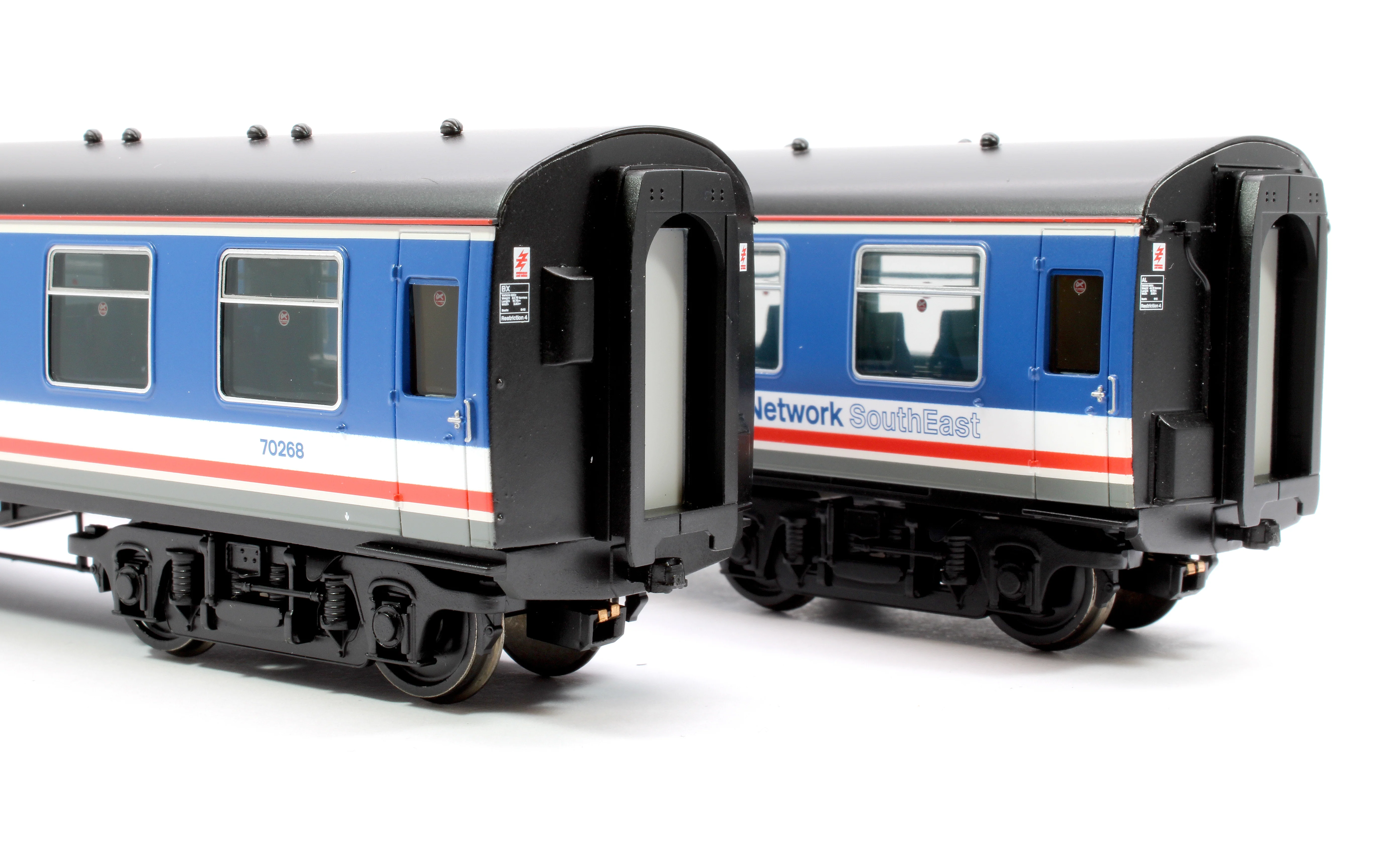 Class 411 4-CEP 4-Car EMU (Refurbished) 1512 BR Network SouthEast - Image 13