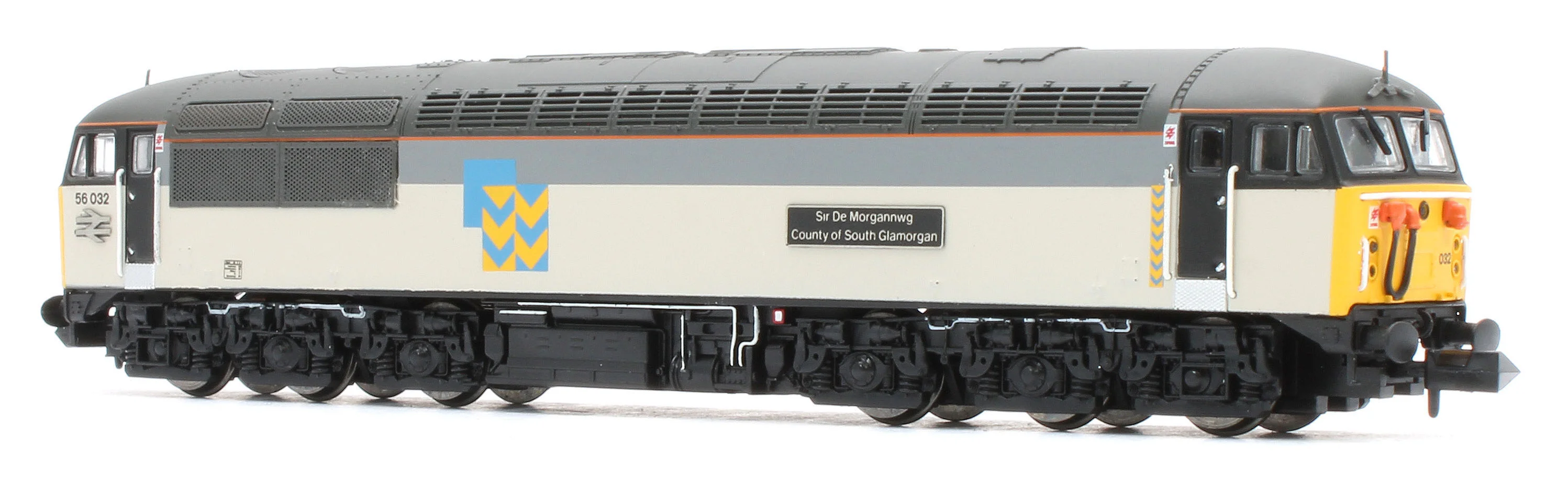 GM2210701 Class 56 032 County of South Glamorgan Railfreight Metals Diesel Locomotive - Image 3