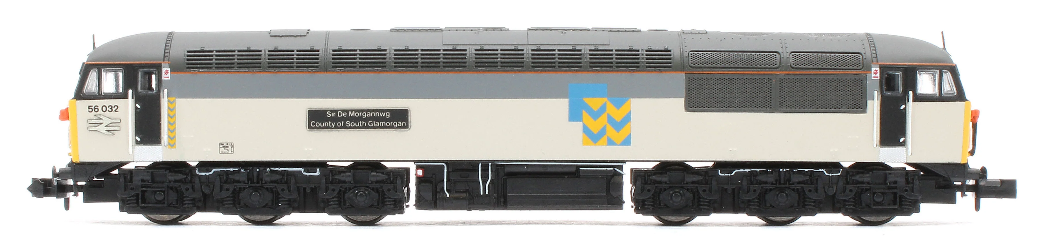 GM2210701 Class 56 032 County of South Glamorgan Railfreight Metals Diesel Locomotive - Image 5