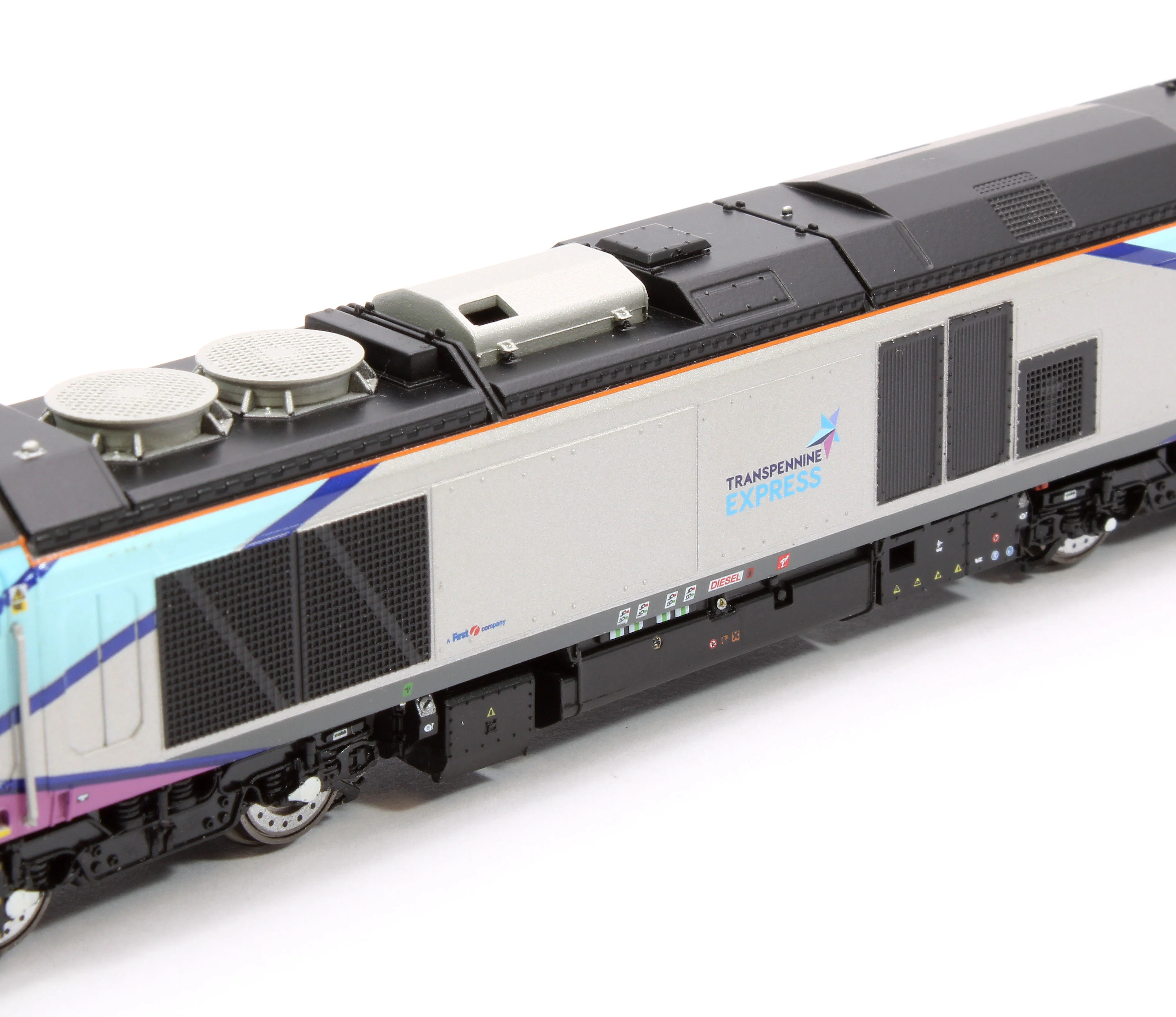 Class 68 Felix 68031 Transpennine Express Diesel Locomotive - Image 10
