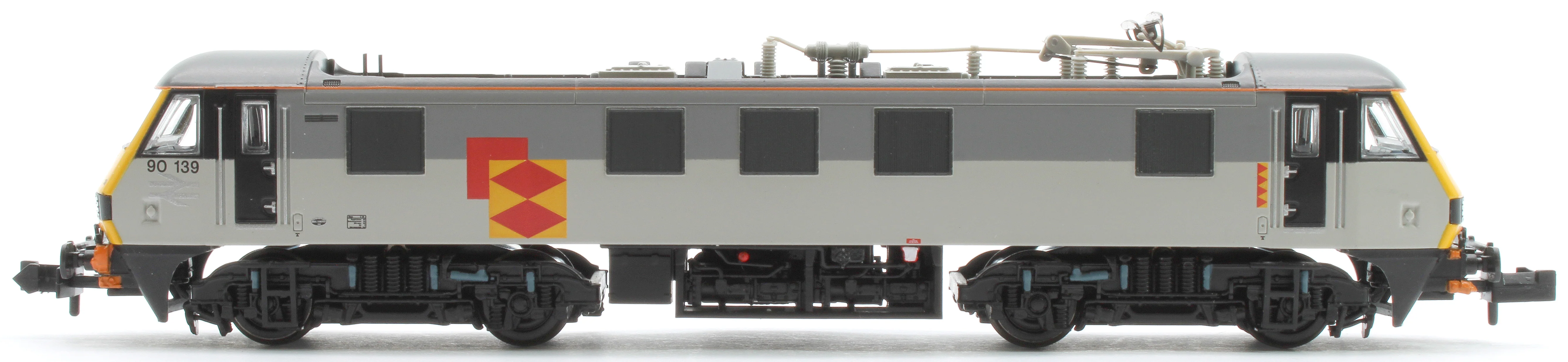 Class 90/1 90139 BR Railfreight Distribution Sector Electric Locomotive - Image 5