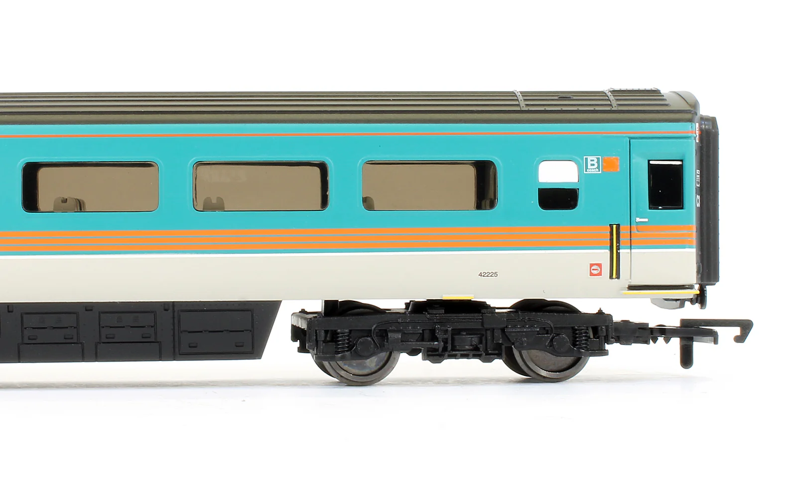 Pre-Owned Midland Mainline MK3 Standard Open Coach '42225' - Image 3