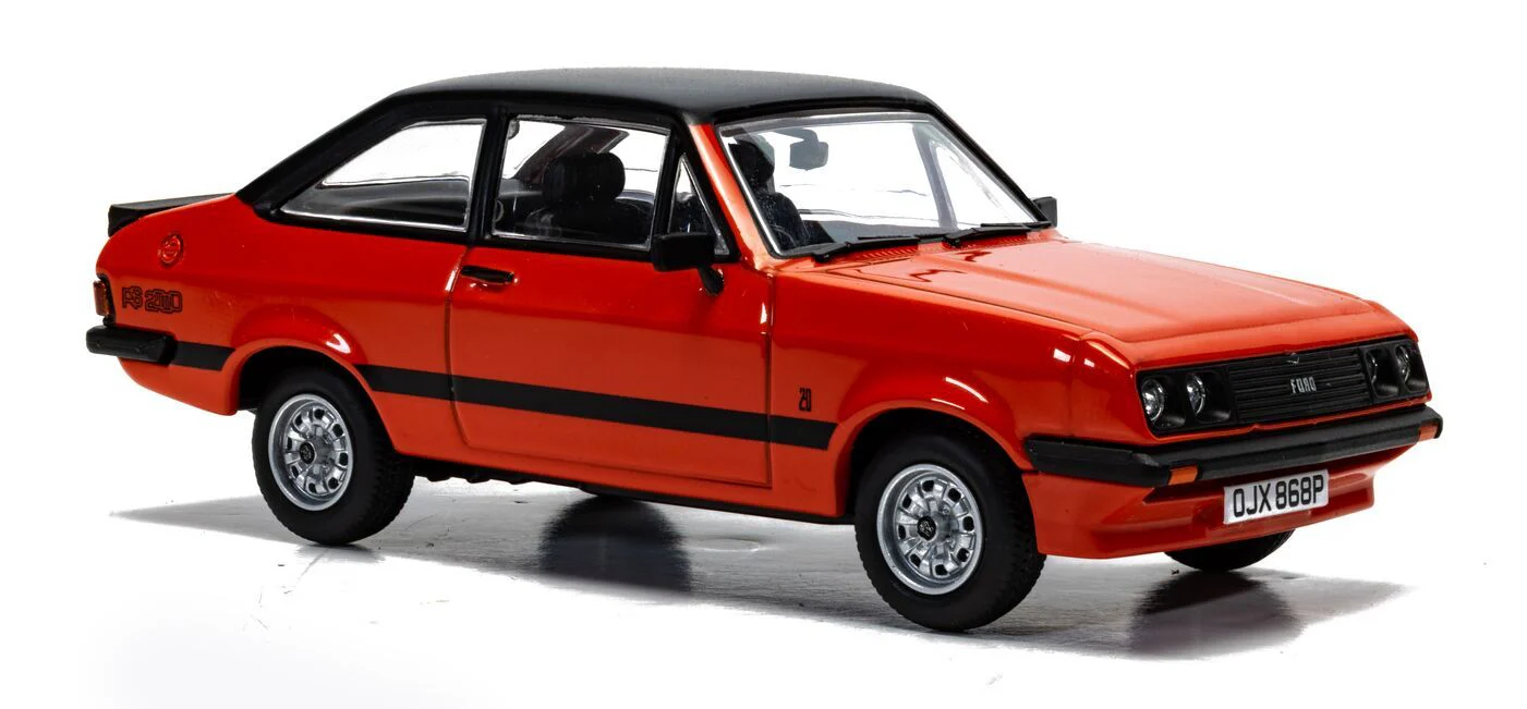 Ford Escort Mk2 RS2000, Carnival Red - Image 2