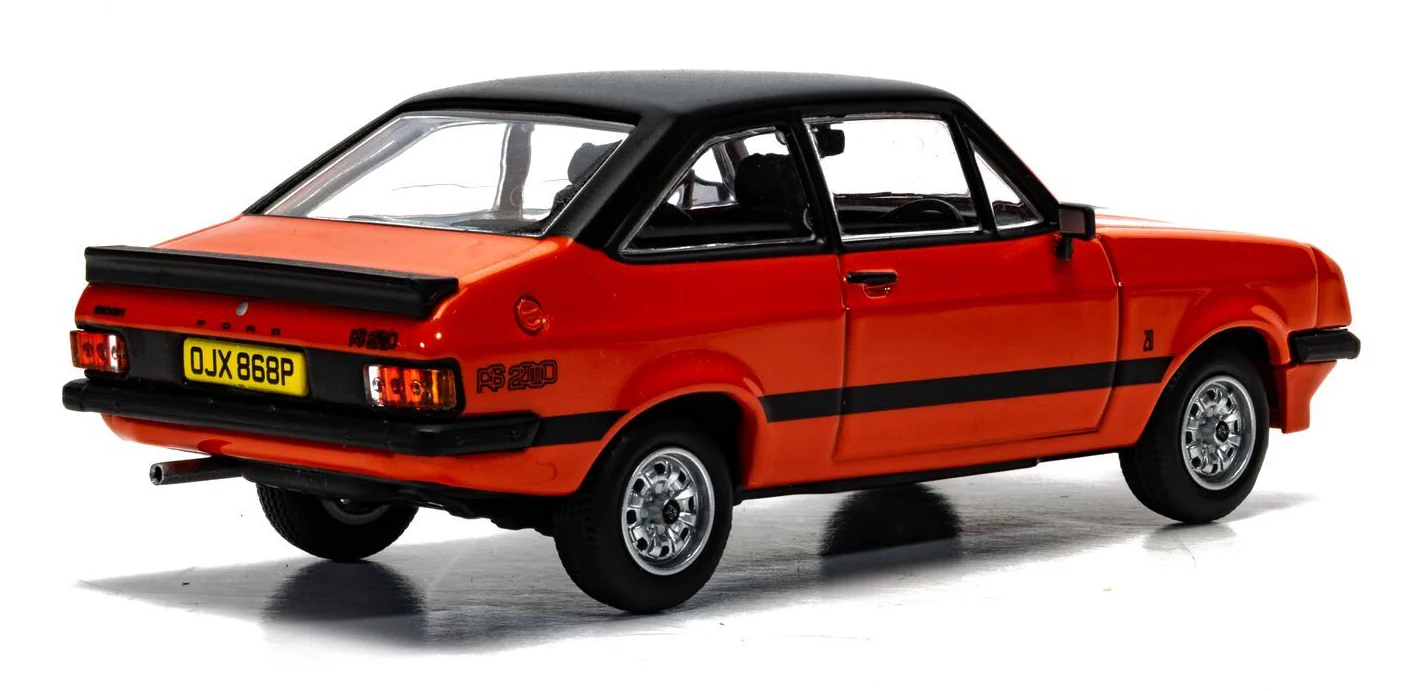 Ford Escort Mk2 RS2000, Carnival Red - Image 3