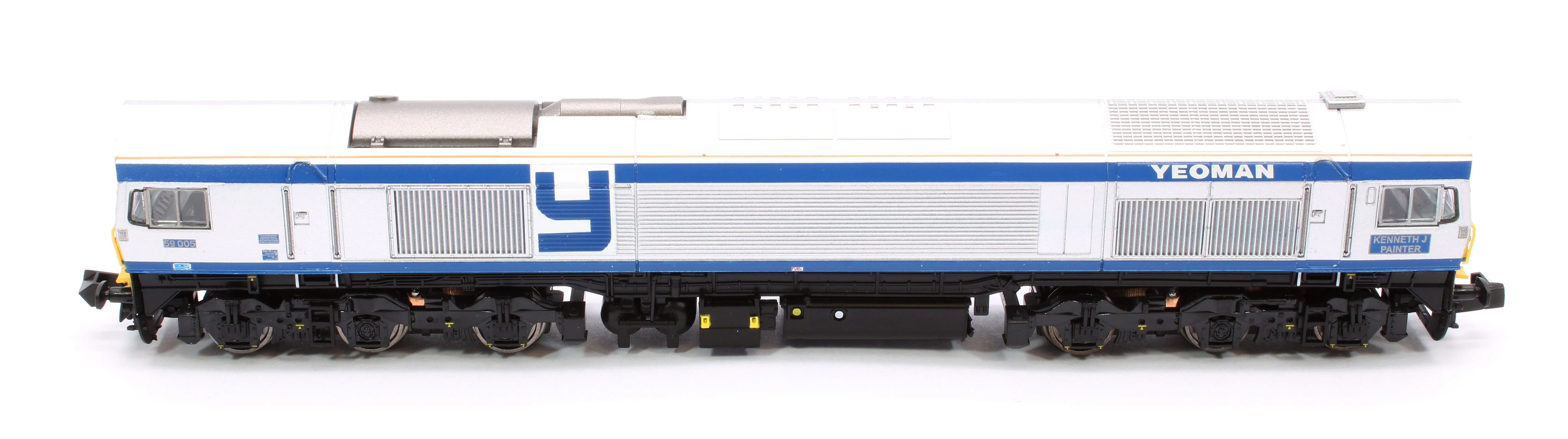Class 59 #59005 "Kenneth J Painter" Foster Yeoman Silver Livery Diesel Locomotive - DCC Sound - Image 10