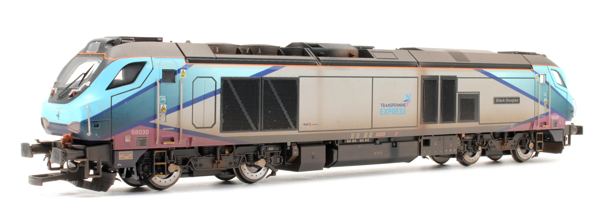 Pre-Owned Class 68 "Black Douglas" 68030 Transpenine Express Diesel Locomotive - Sound Fitted & Custom Weathered - Image 3