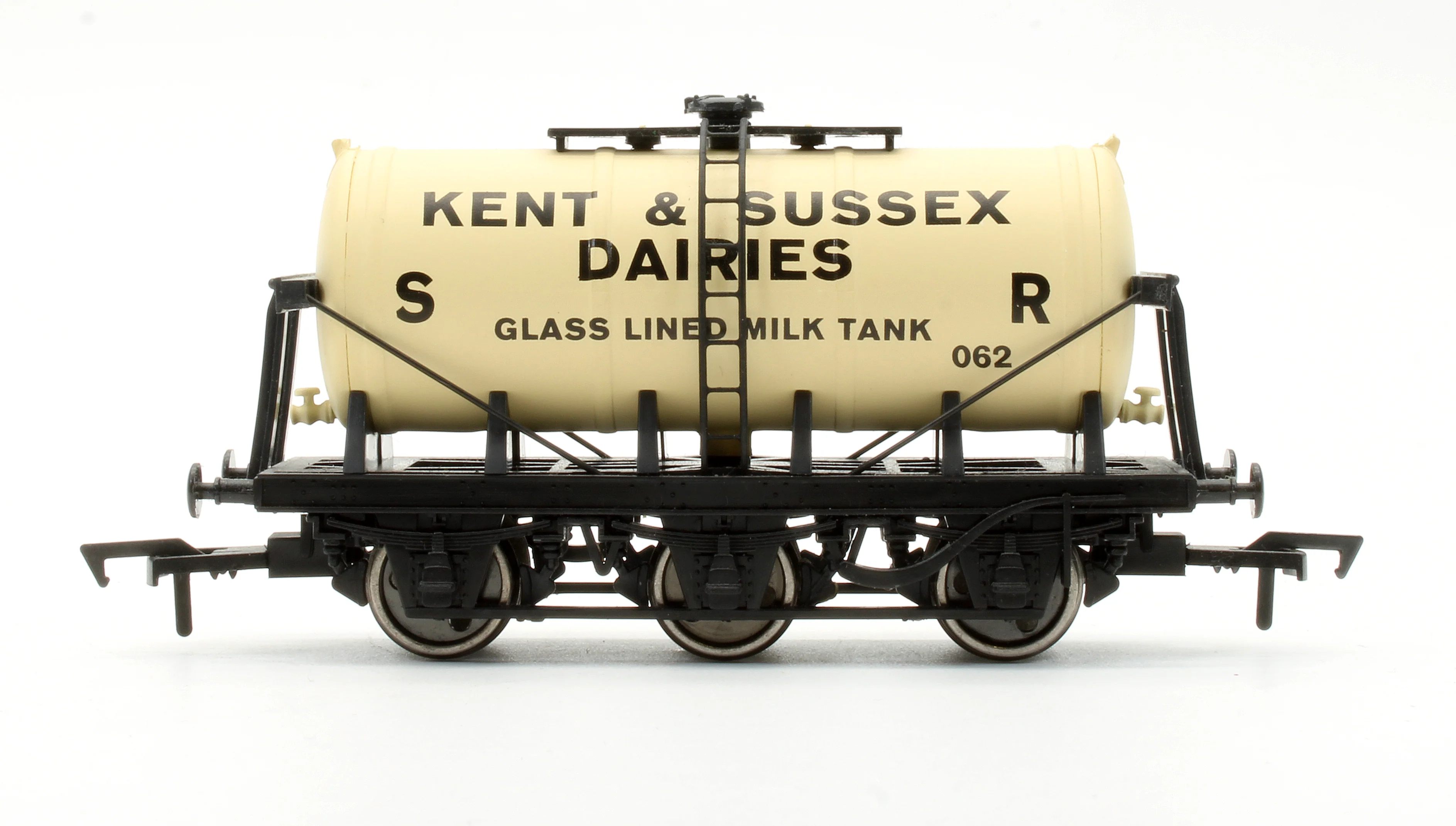 Pre-Owned 'Kent & Sussex Dairies' 6 Wheel Tanker No.062 - Limited Edition - Image 3