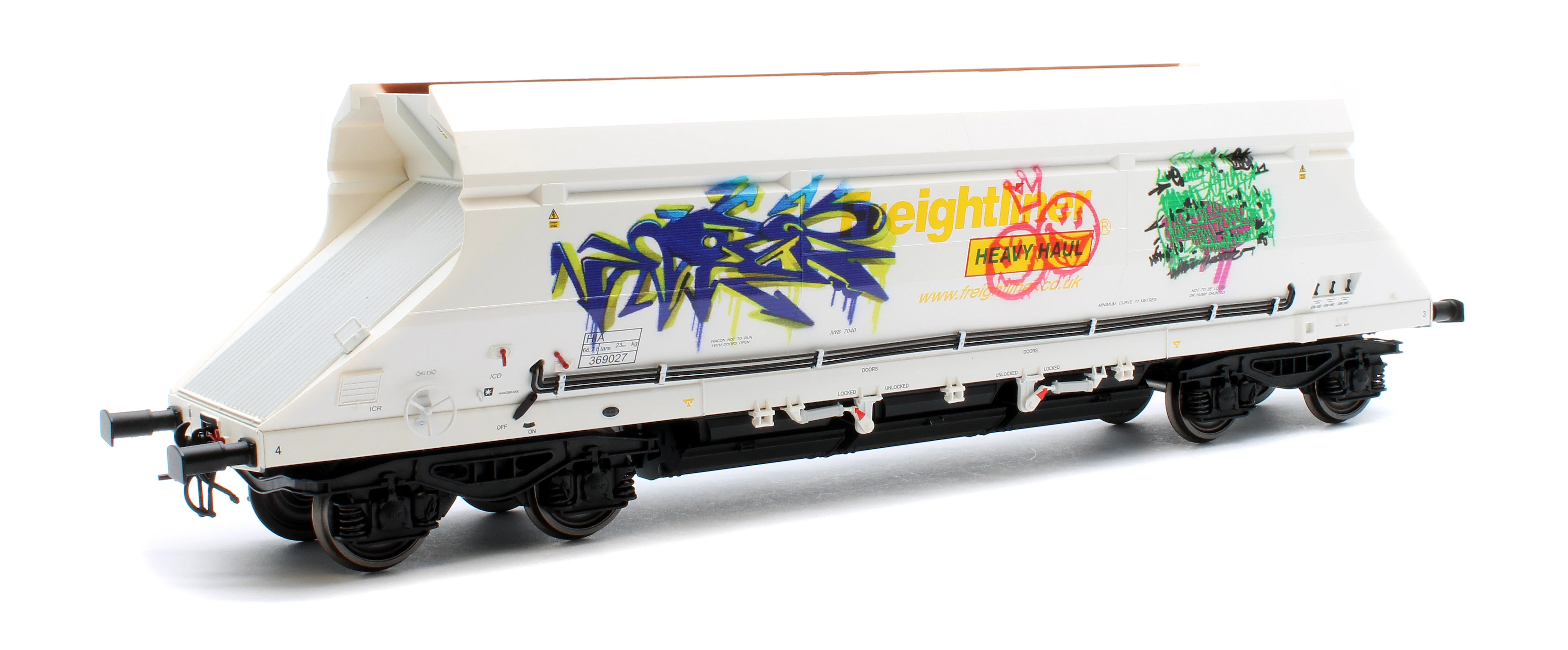 HIA Freightliner White Heavy Haul Limestone Hopper 369027 Graffiti - Image 2
