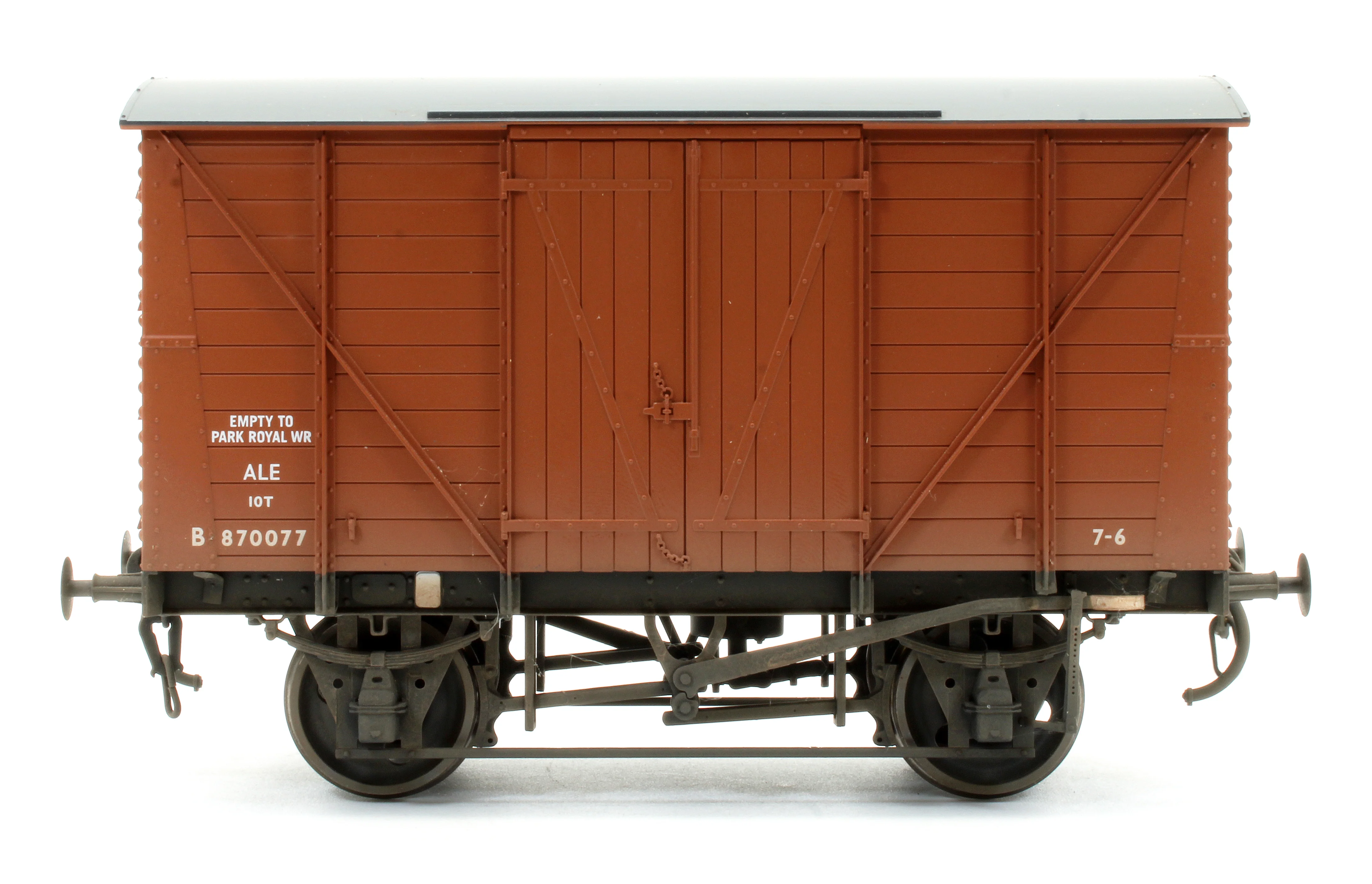 Pre-Owned BR Standard Planked Van Ale Bauxite 'B870077' - Custom Weathered - Image 3