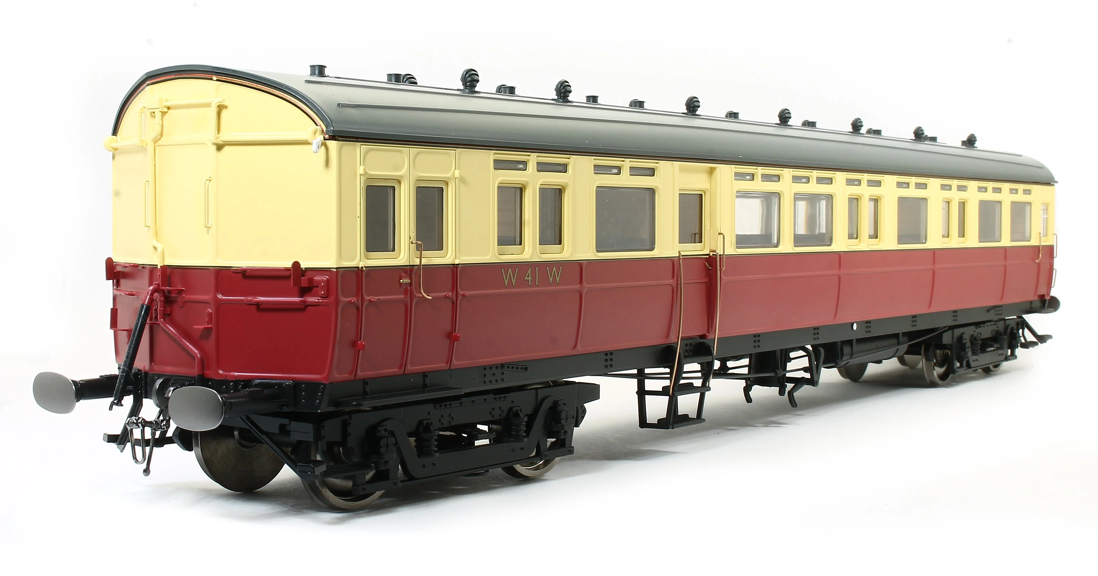 Autocoach BR Crimson & Cream 41 - Light Bar & DCC Fitted - Image 2