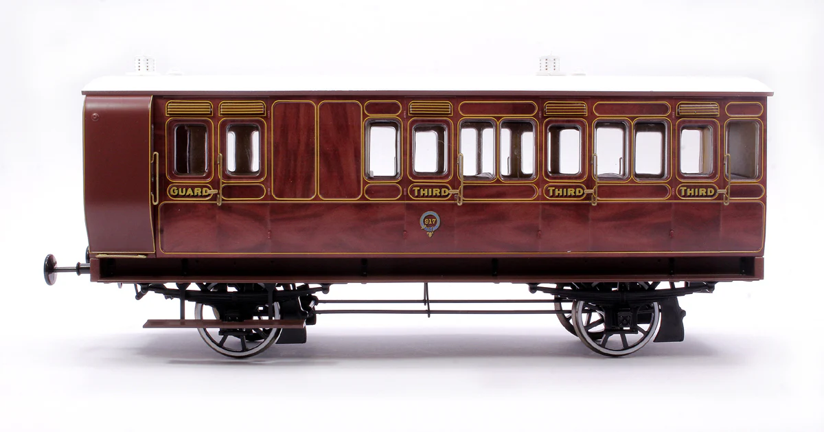 Stroudley 4 Wheel Sub Oil Lit Brake 3rd Mahogany 917 - DCC & Light Bar Fitted - Image 2