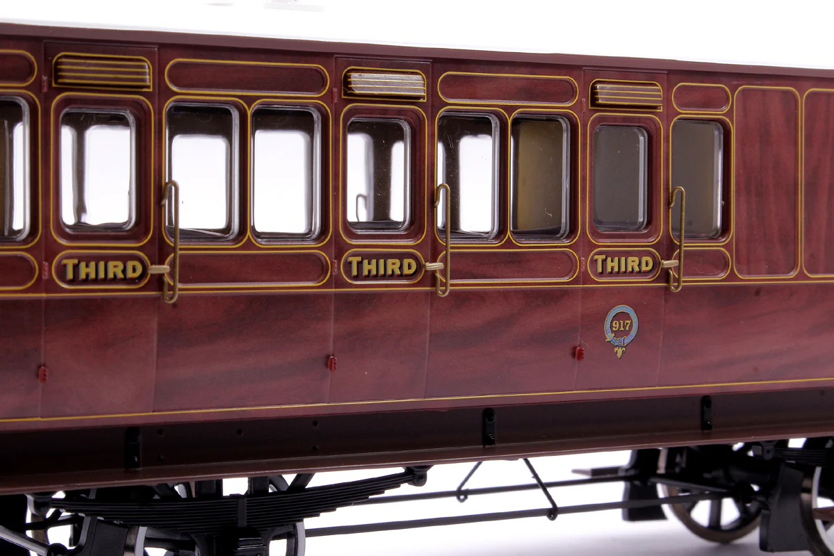 Stroudley 4 Wheel Sub Oil Lit Brake 3rd Mahogany 917 - DCC & Light Bar Fitted - Image 4