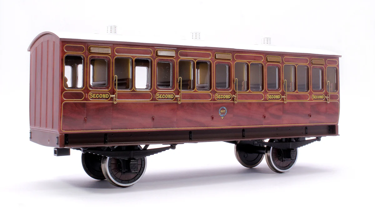 Stroudley 4 Wheel Suburban Oil Lit 2nd Mahogany 507 - DCC & Light Bar Fitted - Image 3