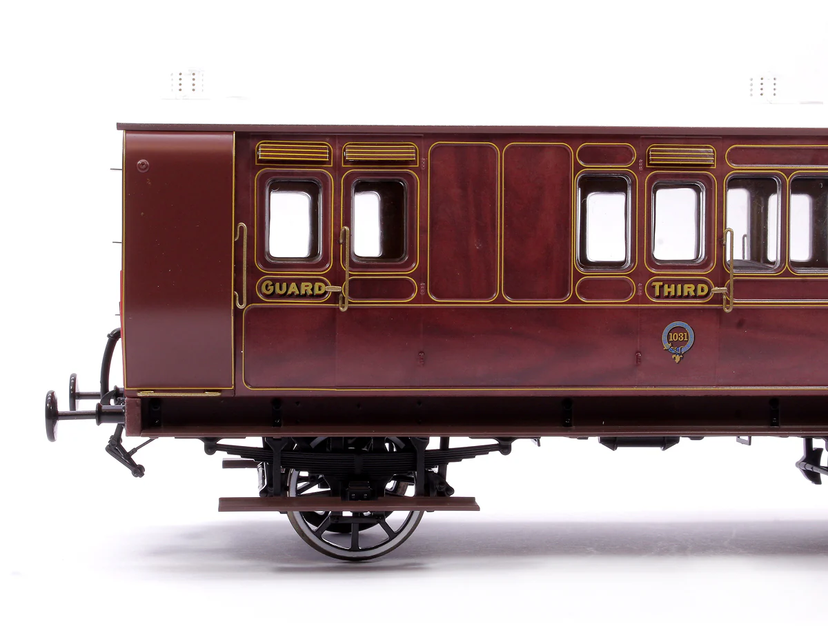 Stroudley 4 Wheel Main Line Oil Lit Brake 3rd Mahogany 1031 - DCC & Light Bar Fitted - Image 5