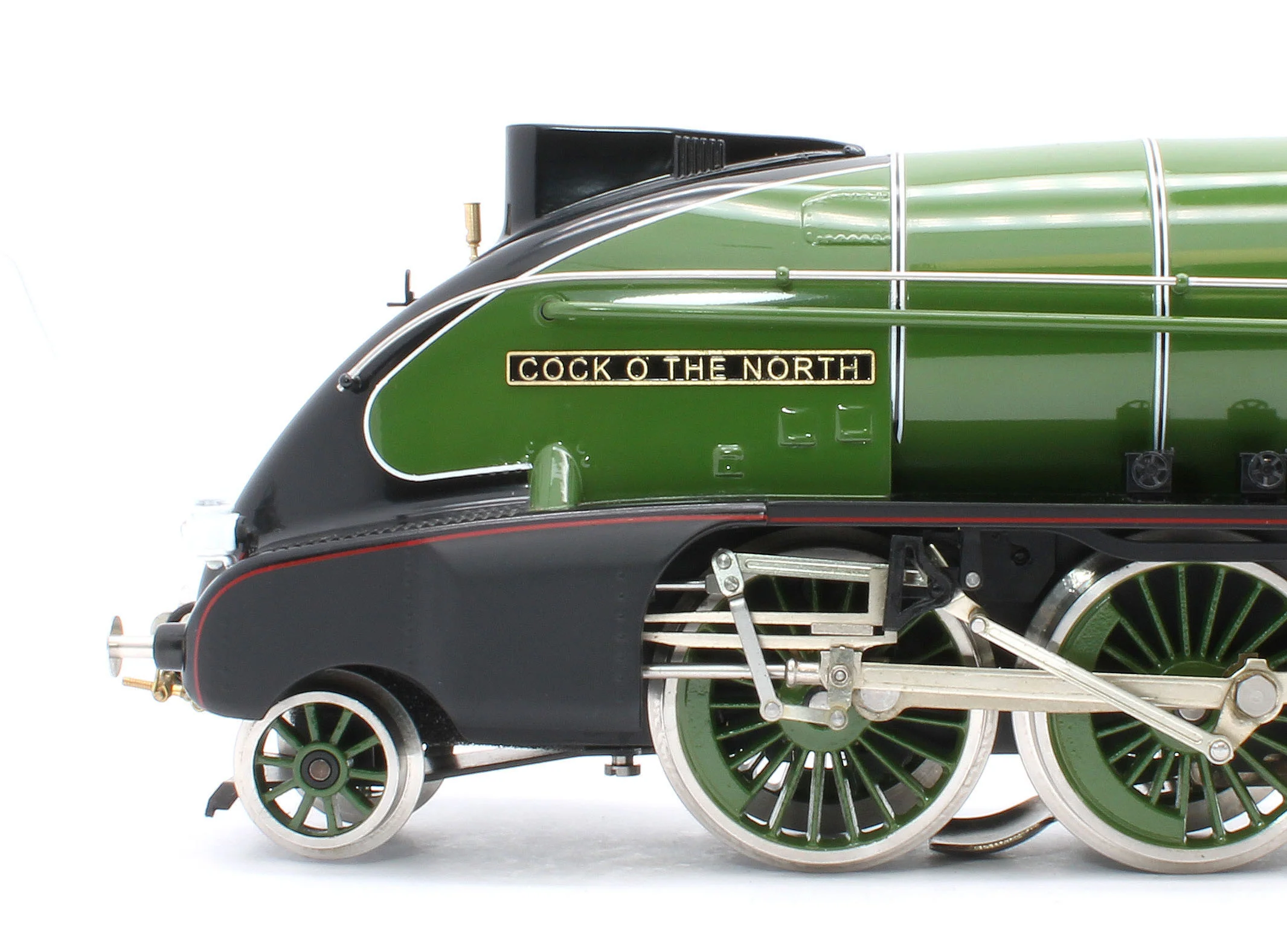 E/36-B1-CN P2 Class Streamlined "Cock O The North" 2-8-2 LNER Lined Apple Green No. 2001 Steam Locomotive - Image 5
