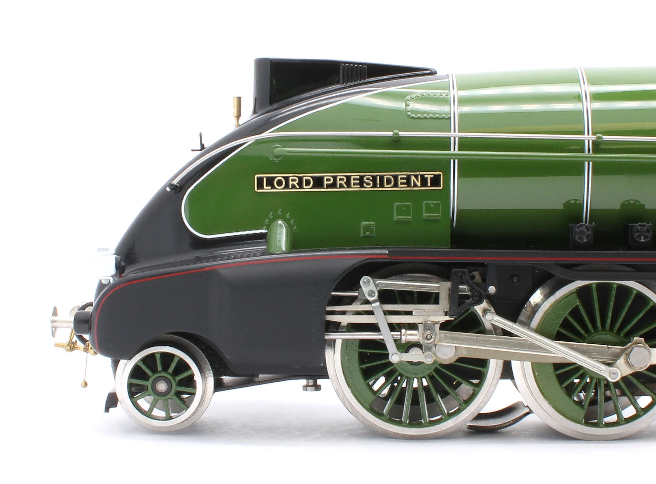 E/36-B1-LP P2 Class Streamlined "Lord President" 2-8-2 LNER Lined Apple Green No. 2003 Steam Locomotive - Image 5