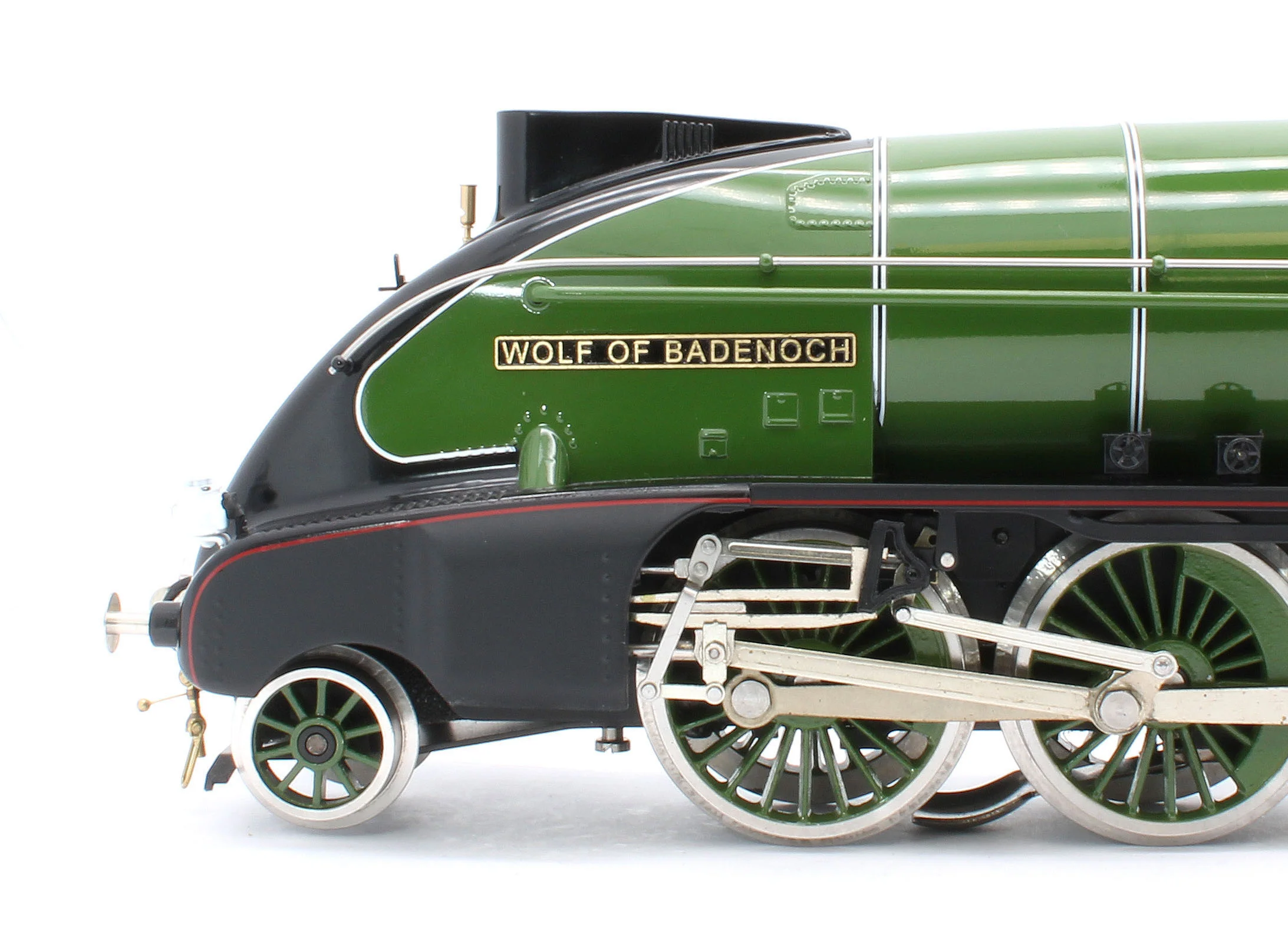 E/36-B1-WB P2 Class Streamlined "Wolf of Badenoch" 2-8-2 LNER Lined Apple Green No. 2006 Steam Locomotive - Image 5