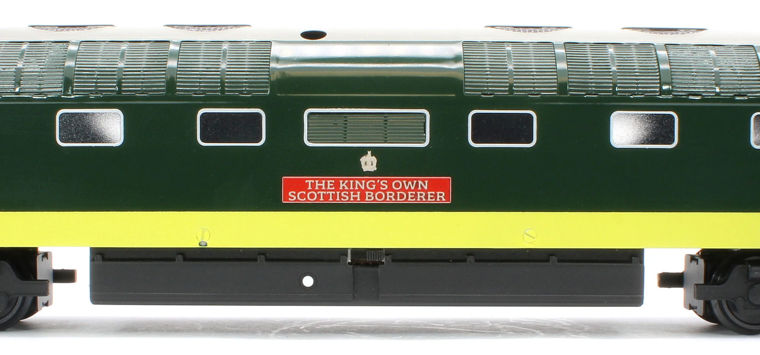 E/41-B2 Class 55 English Electric Deltic "The Kings Own Scottish Borderer" BR Green Small Yellow Panels No. D9010 Diesel Locomotive - Image 8