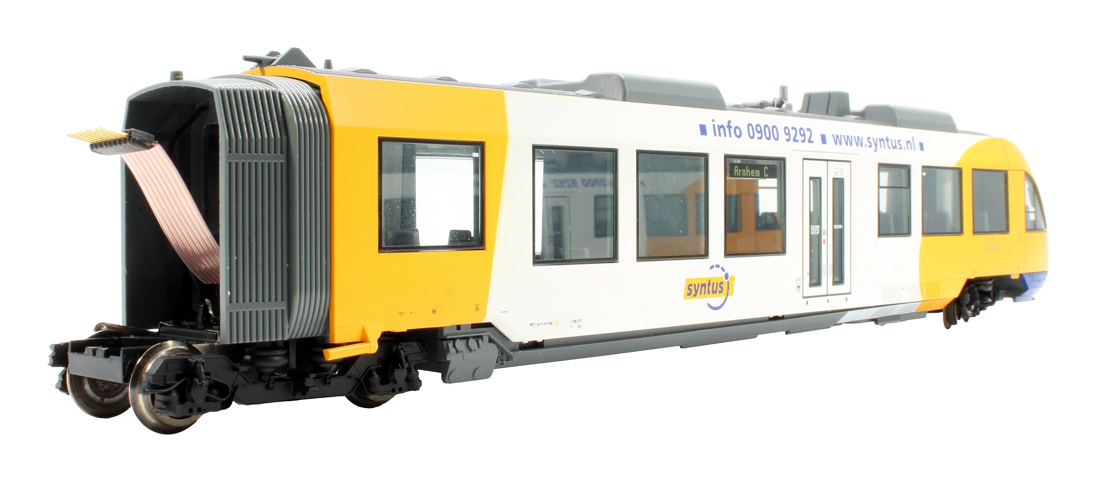 Pre-Owned 4423 Syntus 'LINT' BR 648 2 Car DMU - DCC Fitted - Image 4