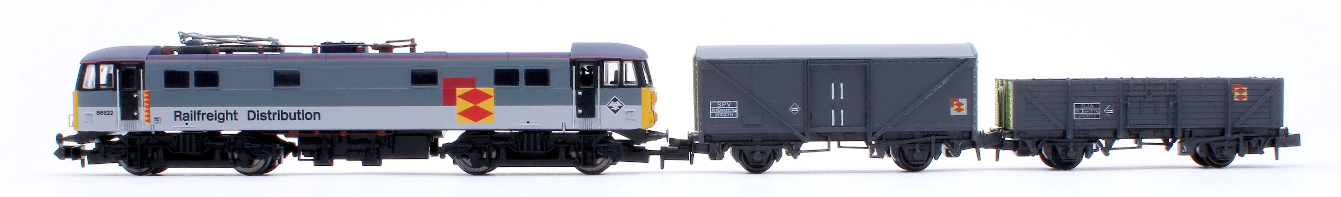Electric Freight Premium Train Set - Image 12