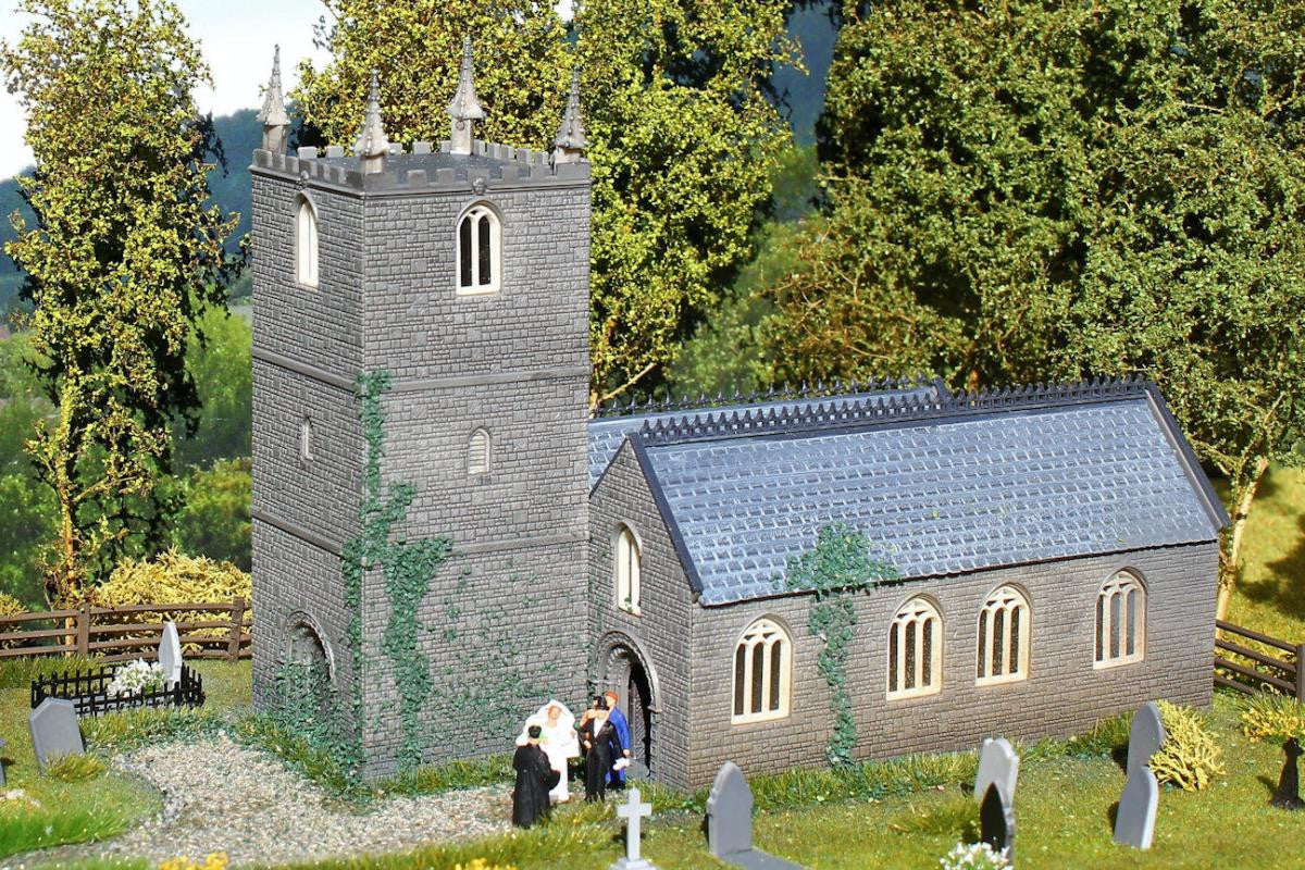 GM483L Fordhampton Church Kit with LED Lighting - Image 2