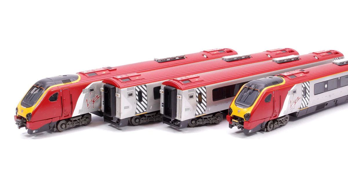 Class 220 4-Car DEMU 220018 'Dorset Voyager' Virgin Trains (Revised) - Image 16