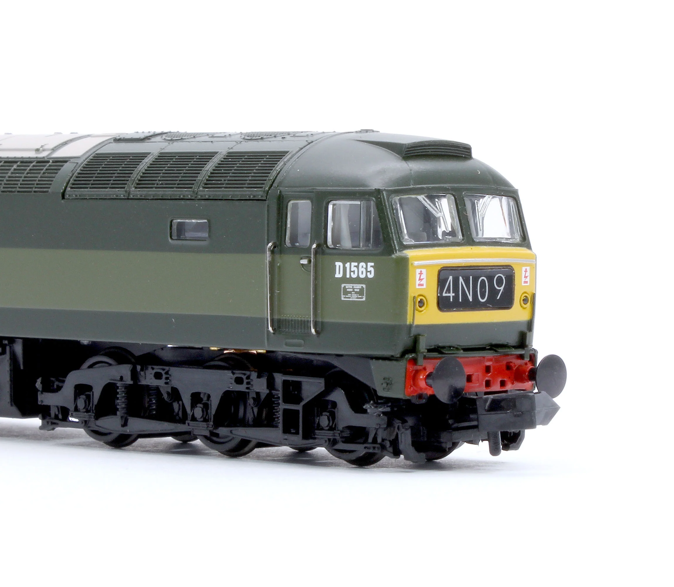 Class 47/0 D1565 BR Green (Small Yellow Panels) Diesel Locomotive - Image 6
