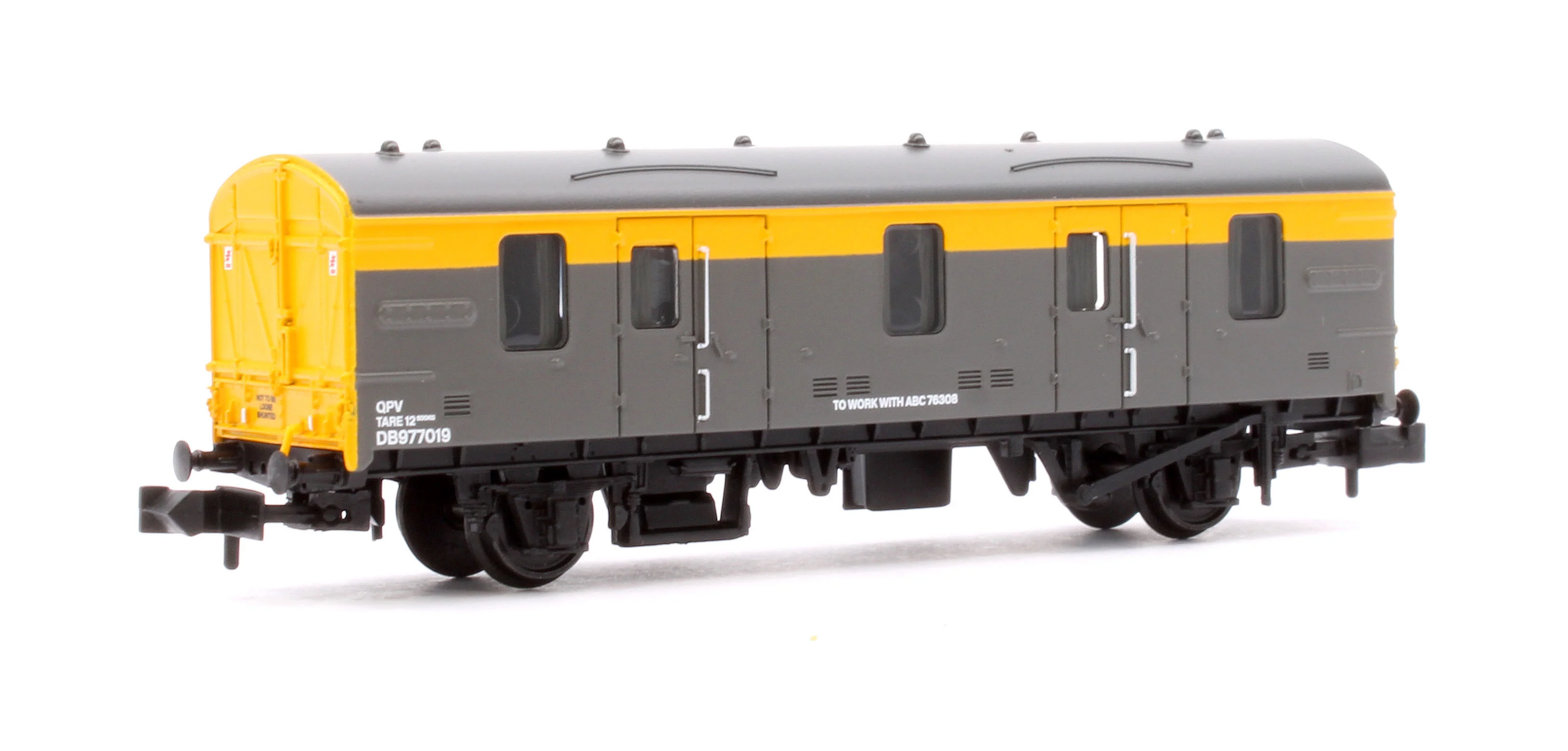 374-645 BR Mk1 QPV (Ex-CCT) Covered Carriage Truck BR Engineers Grey & Yellow No.DB977019
