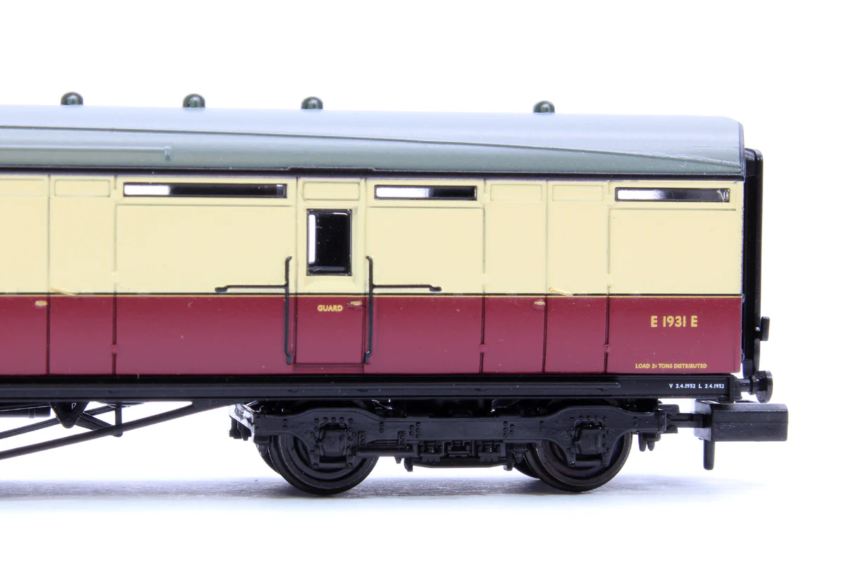 LNER Thompson Brake Third Corridor BR Crimson & Cream No. E1931E - Image 5