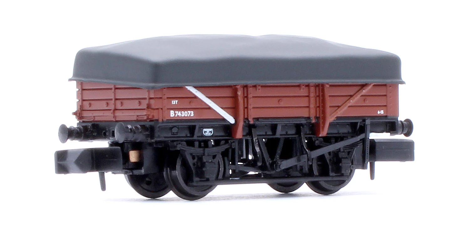 5 Plank China Clay 3-Wagon Pack BR Bauxite (Early) with Flat Canopy No.B743073, B743077 & B743081 - Image 2