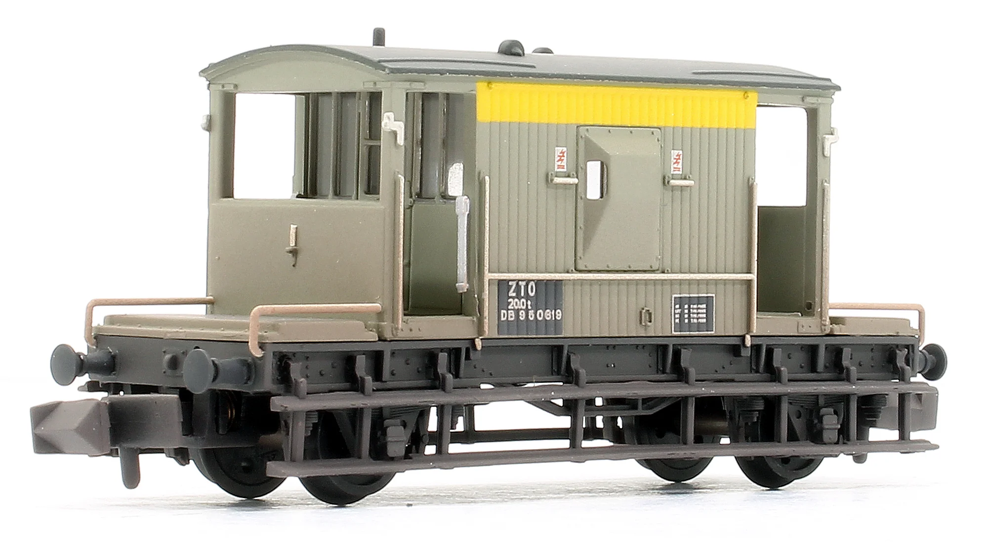 BR 20T Brake Van BR Engineers Grey & Yellow 950619 - Weathered - Image 2