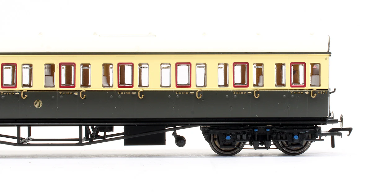 GWR Collett Suburban Brake 3rd (LH) Coach '4971' - Image 3