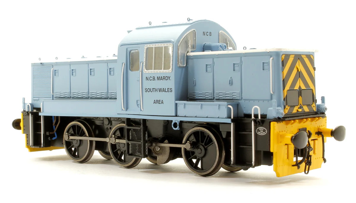 Class 14 NCB South Wales Pale Blue D9530 Diesel Locomotive - Image 4