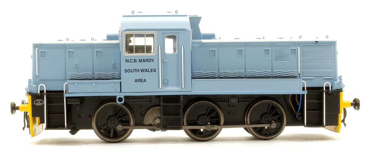 Class 14 NCB South Wales Pale Blue D9530 Diesel Locomotive - Image 5