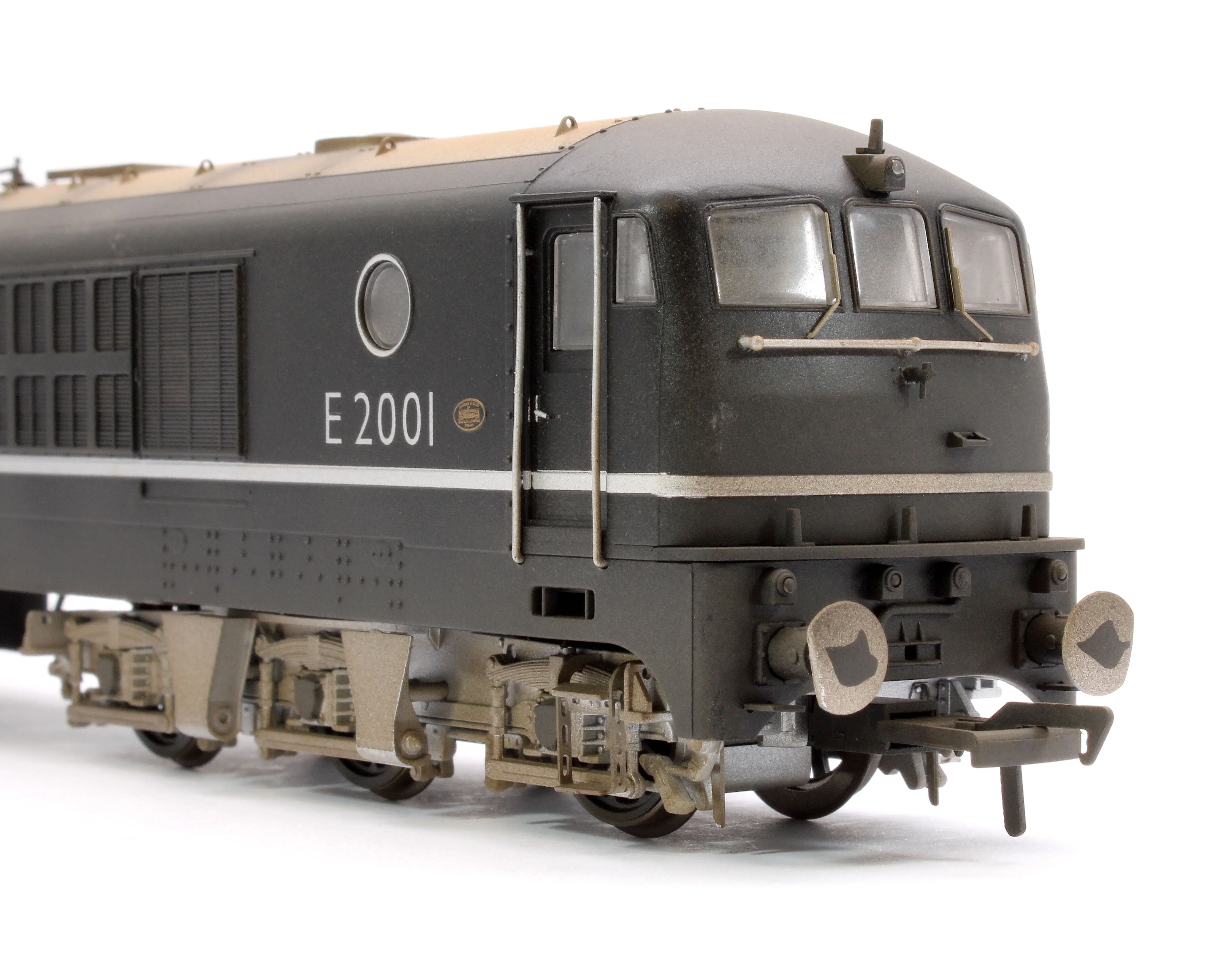Custom Weathered BR Class 80 E2001 (Rebuilt 18100 Gas Turbine) Electric Locomotive in BR Black (Late Crest) - Image 8