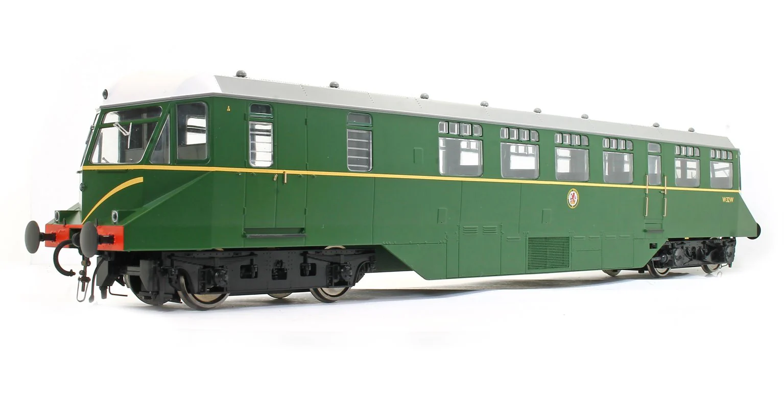 GWR AEC ‘Razor Edge' Railcar BR green with speed whiskers (white cab roofs) No.W32W Diesel Locomotive - Image 4