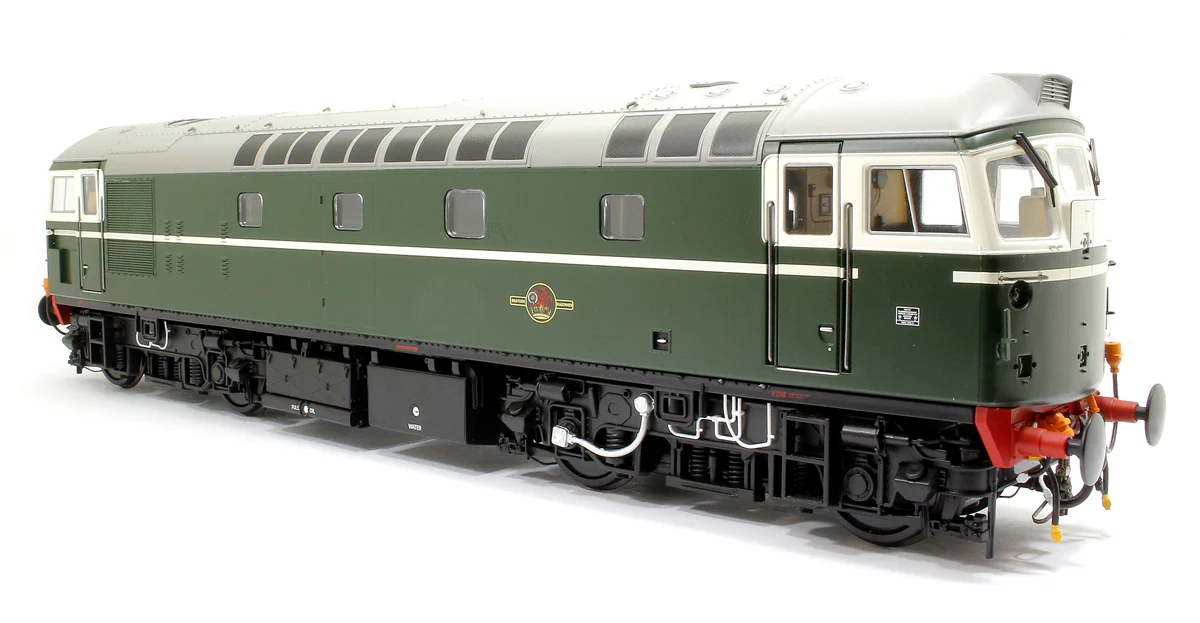 Class 26 BR Green (Unnumbered) Diesel Locomotive - Image 4
