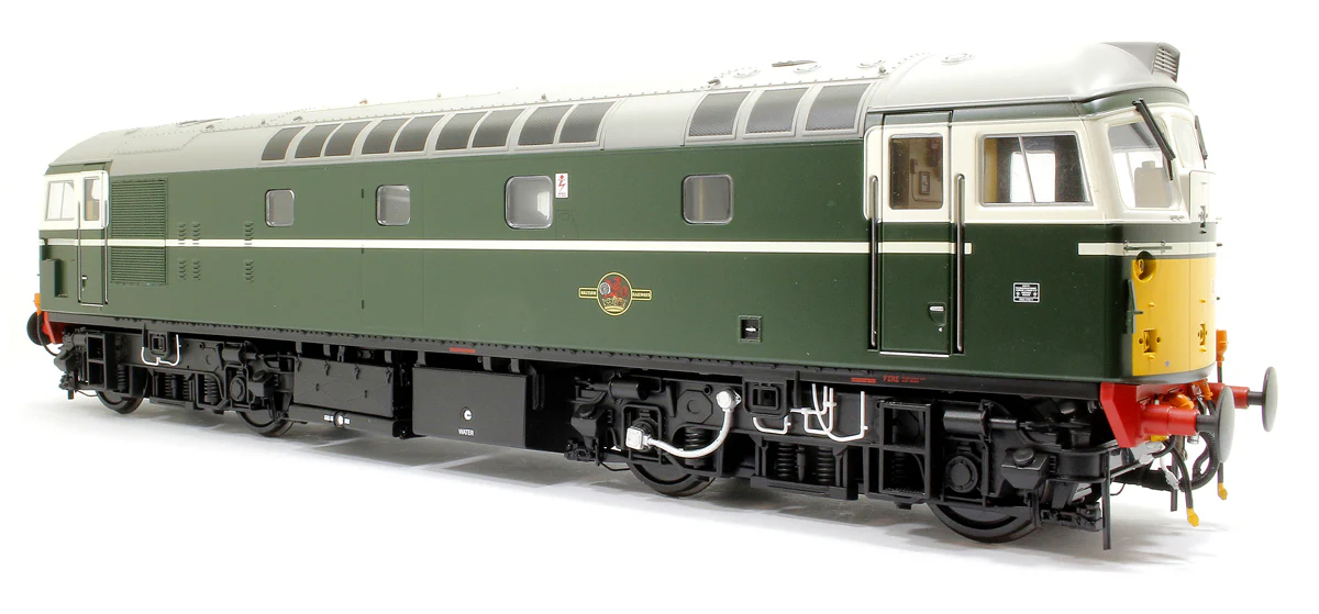 Class 26 BR Green (Unnumbered) with Small Yellow Panel Diesel Locomotive - Image 4