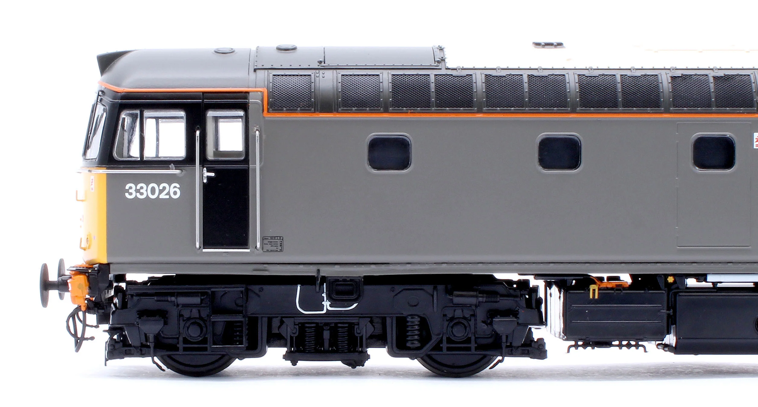 Class 33/0 BR General Grey No.33026 Diesel Locomotive - Image 6