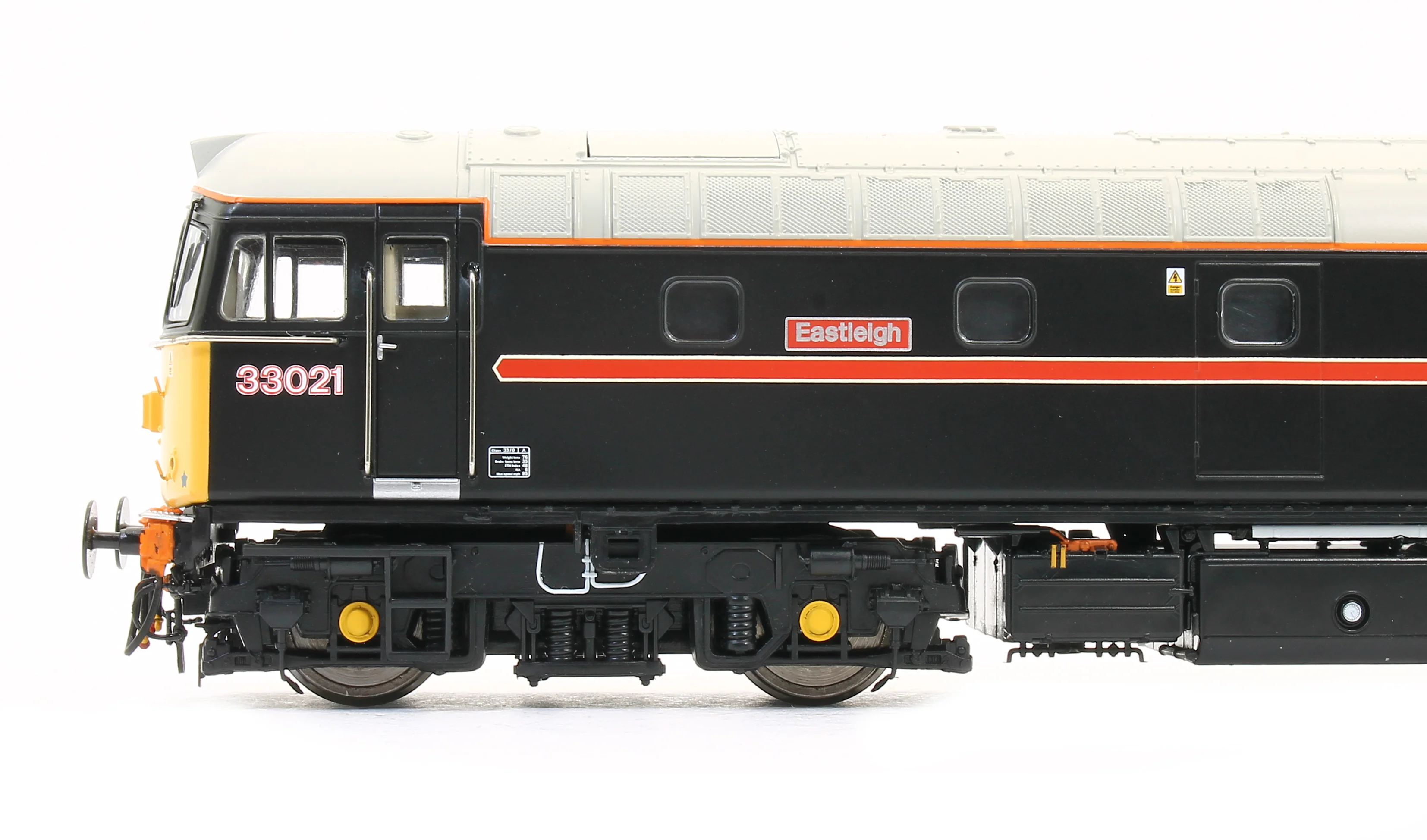 Class 33 Fragonset black 33021 Eastleigh Diesel Locomotive - Image 3