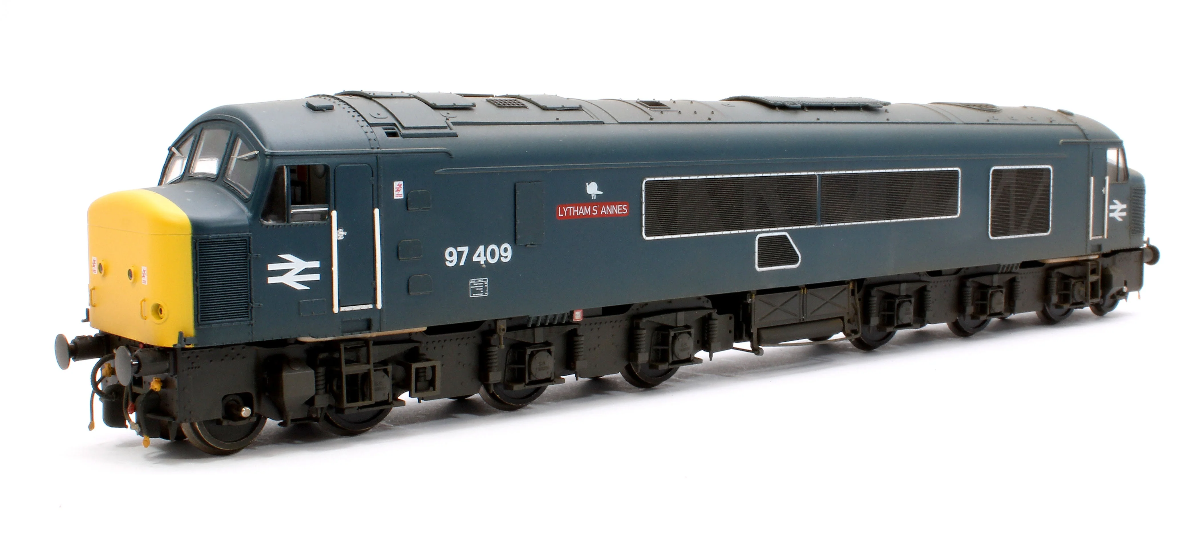 Pre-Owned Class 45/1 97409 'Lytham St Annes' BR Blue (Tinsley painted names) Diesel Locomotive - Weathered - Image 3