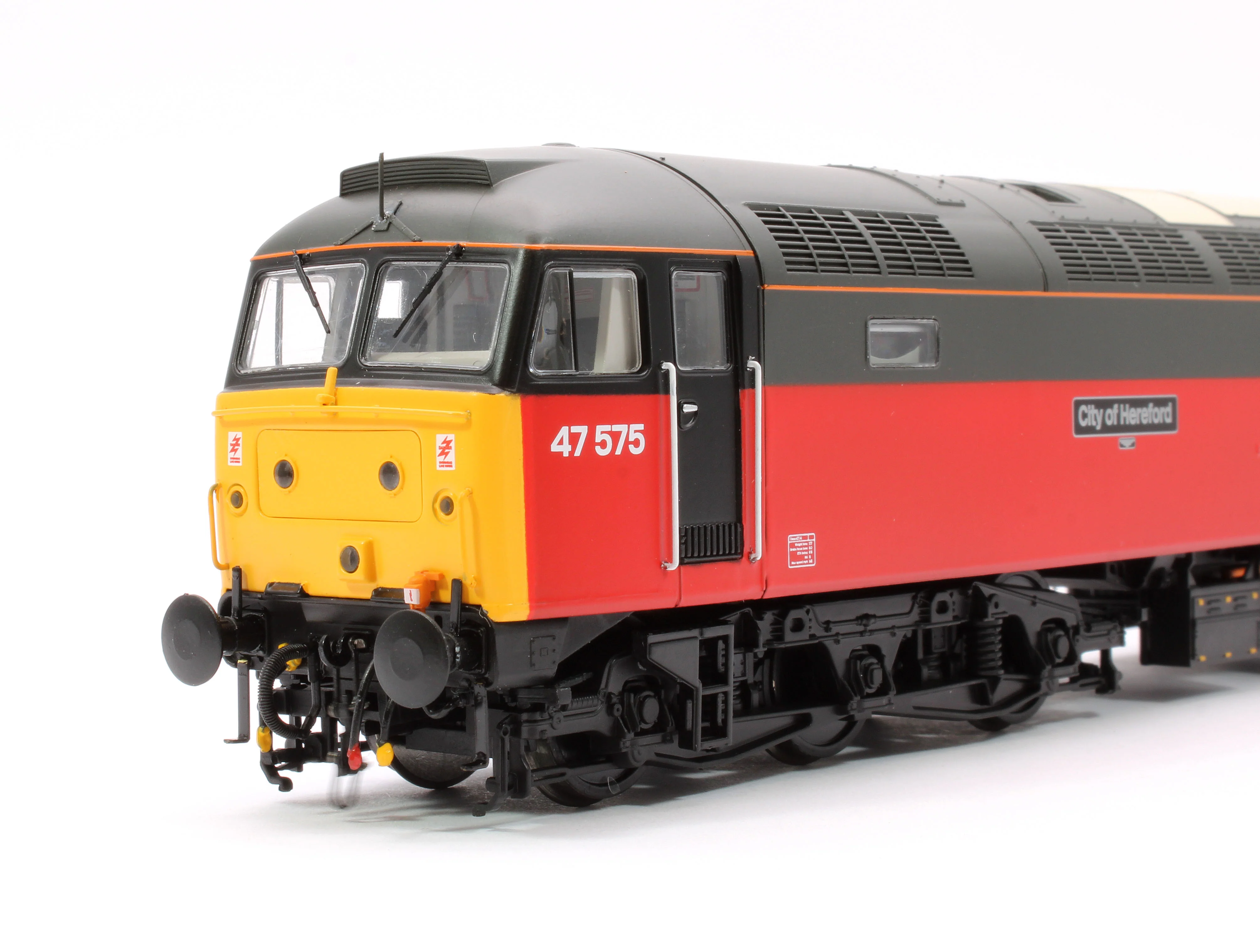 Class 47 575 'City of Hereford' Parcels Red/Grey Diesel Locomotive - Image 8