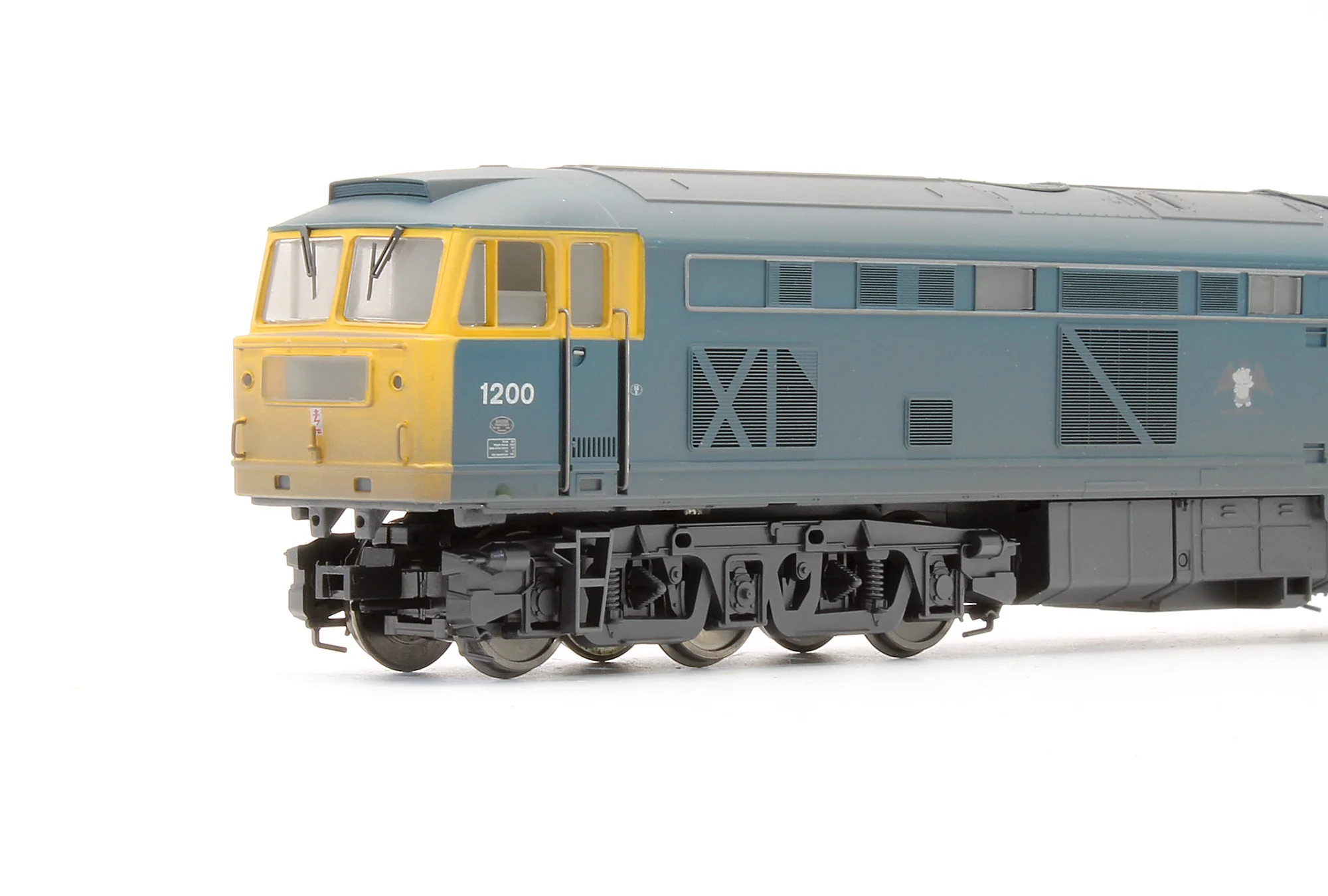 Pre-Owned 1200 'Falcon' BR Blue Diesel Locomotive - Weathered - Exclusive Edition - Image 3
