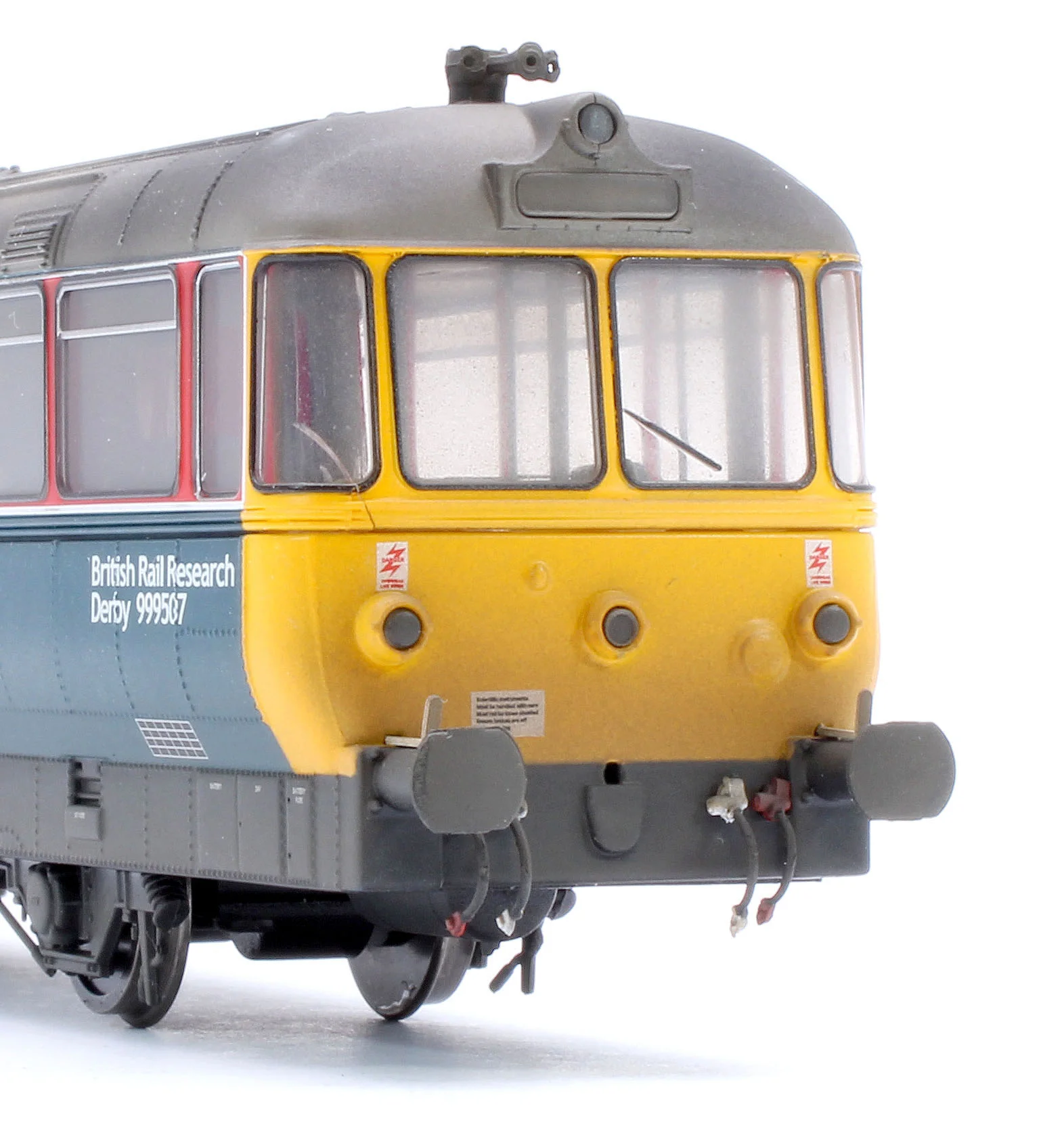 Pre-Owned Waggon & Maschinenbau (W&M) Diesel Railbus Railway Technical Centre Red/Blue 'Laboratory 20' - Weathered - Image 10