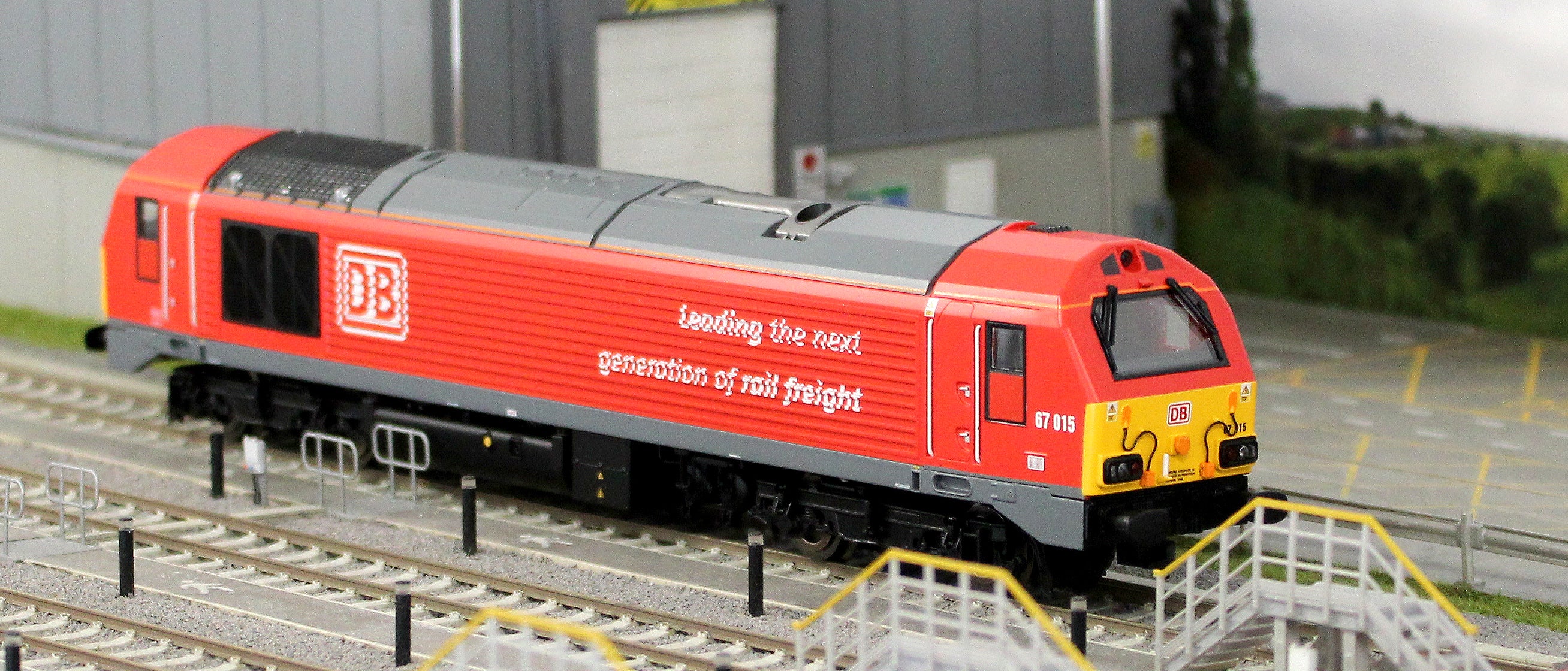 Class 67 DB Schenker 67015 Diesel Locomotive - Image 8