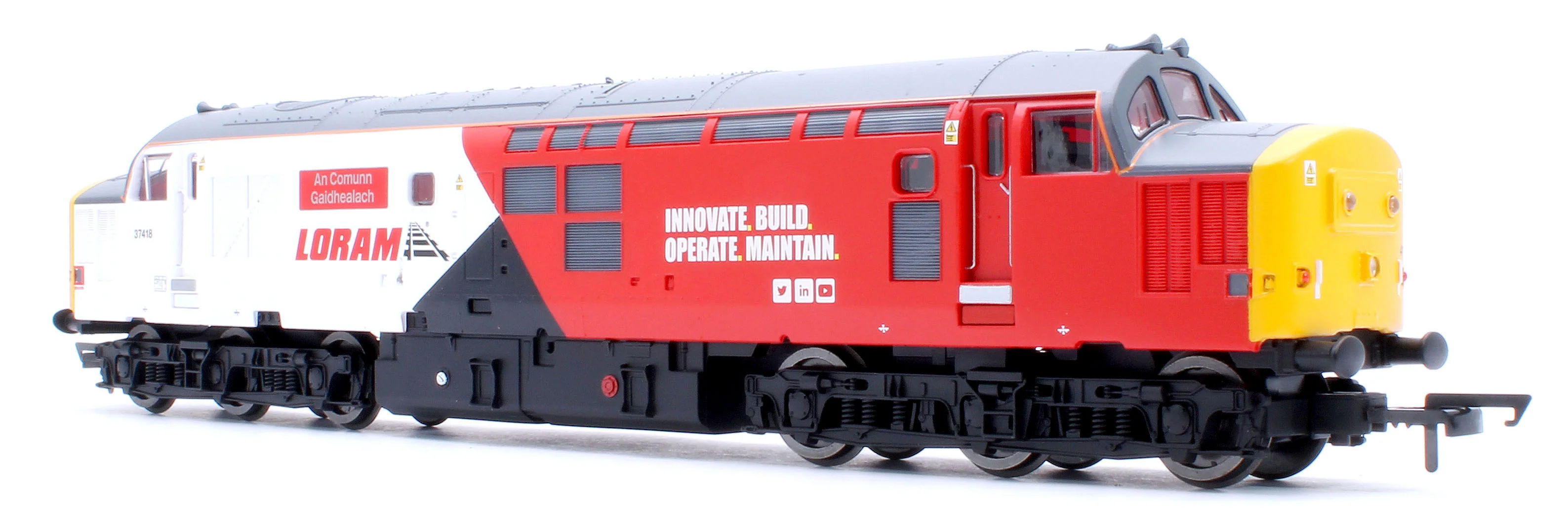 RailRoad Class 37 Loram 'An Comunn Gaidhealach' 37418 Diesel Locomotive - Image 3