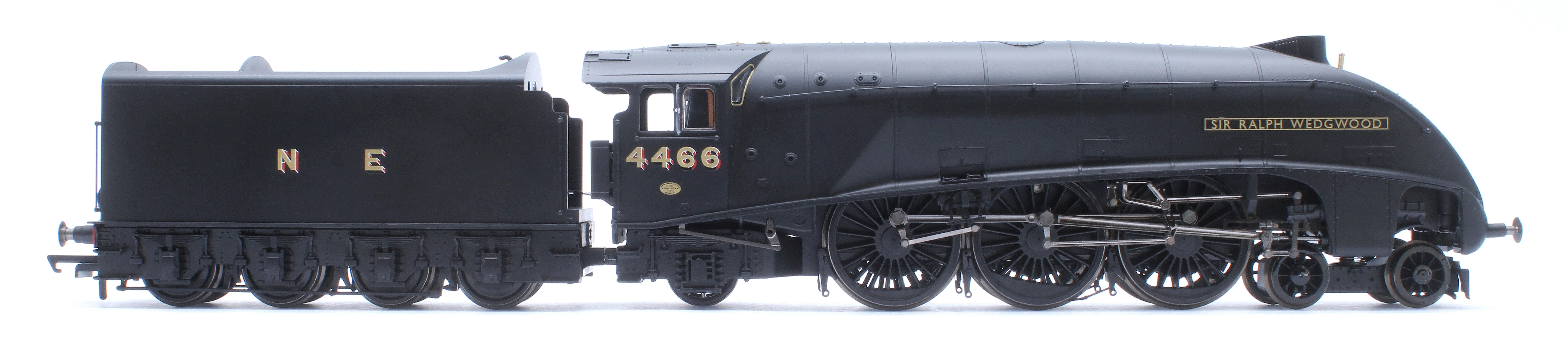 Class A4 4-6-2 LNER No.4466 'Sir Ralph Wedgwood' (WWII 80th Anniversary Collection) Steam Locomotive - Image 6